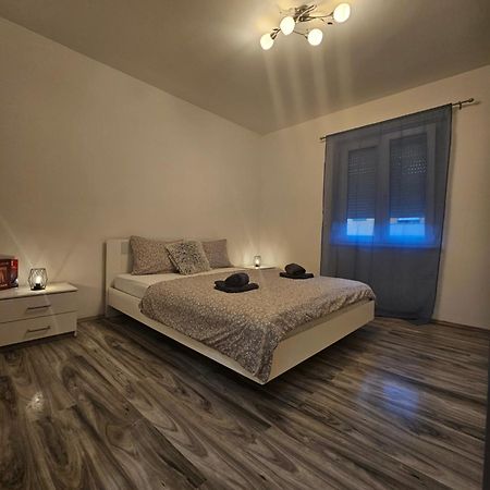 Apartman Smit Umag Eksteriør billede