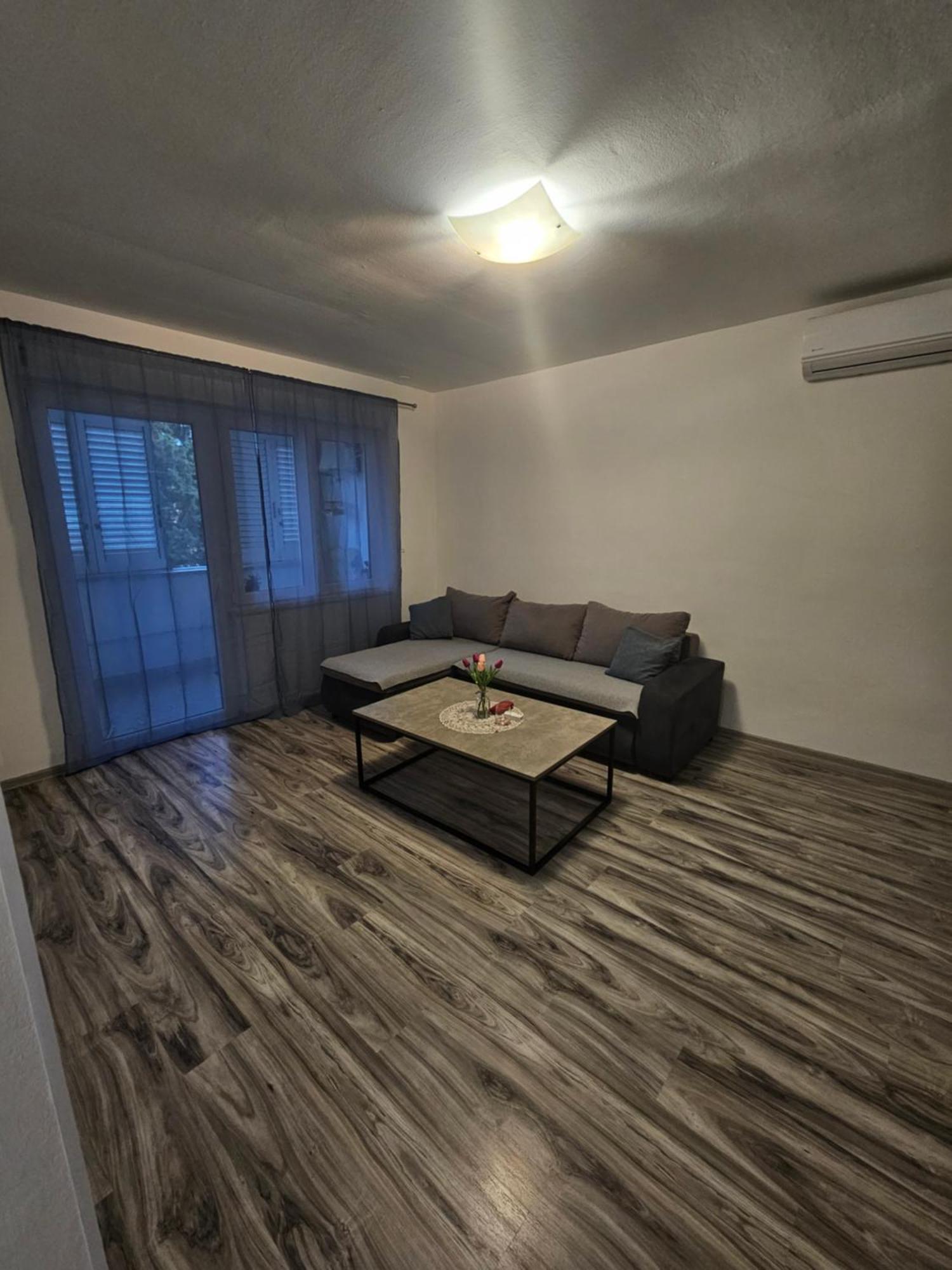 Apartman Smit Umag Eksteriør billede