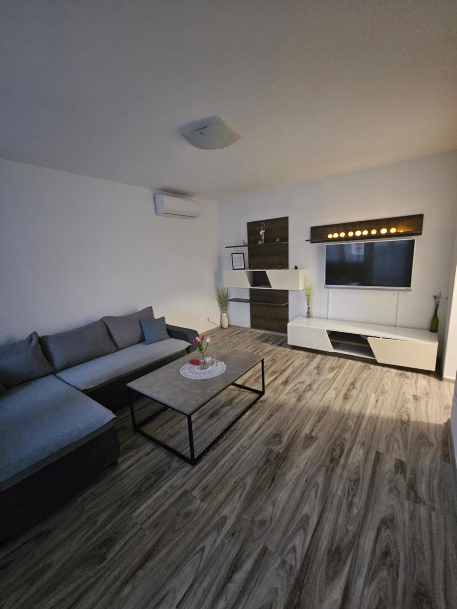Apartman Smit Umag Eksteriør billede